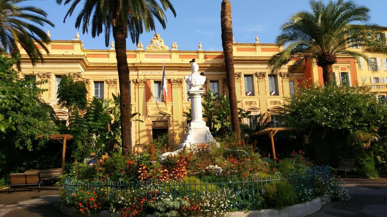 Traverse Du Vieux Chateau Menton Buitenkant foto
